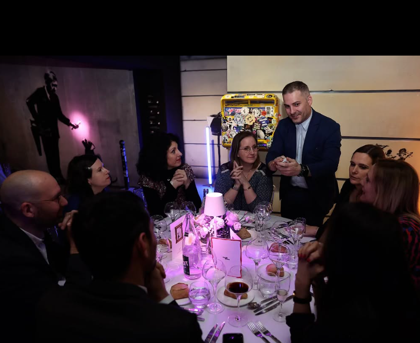 Magician Marriage Anniversaire Paris 2